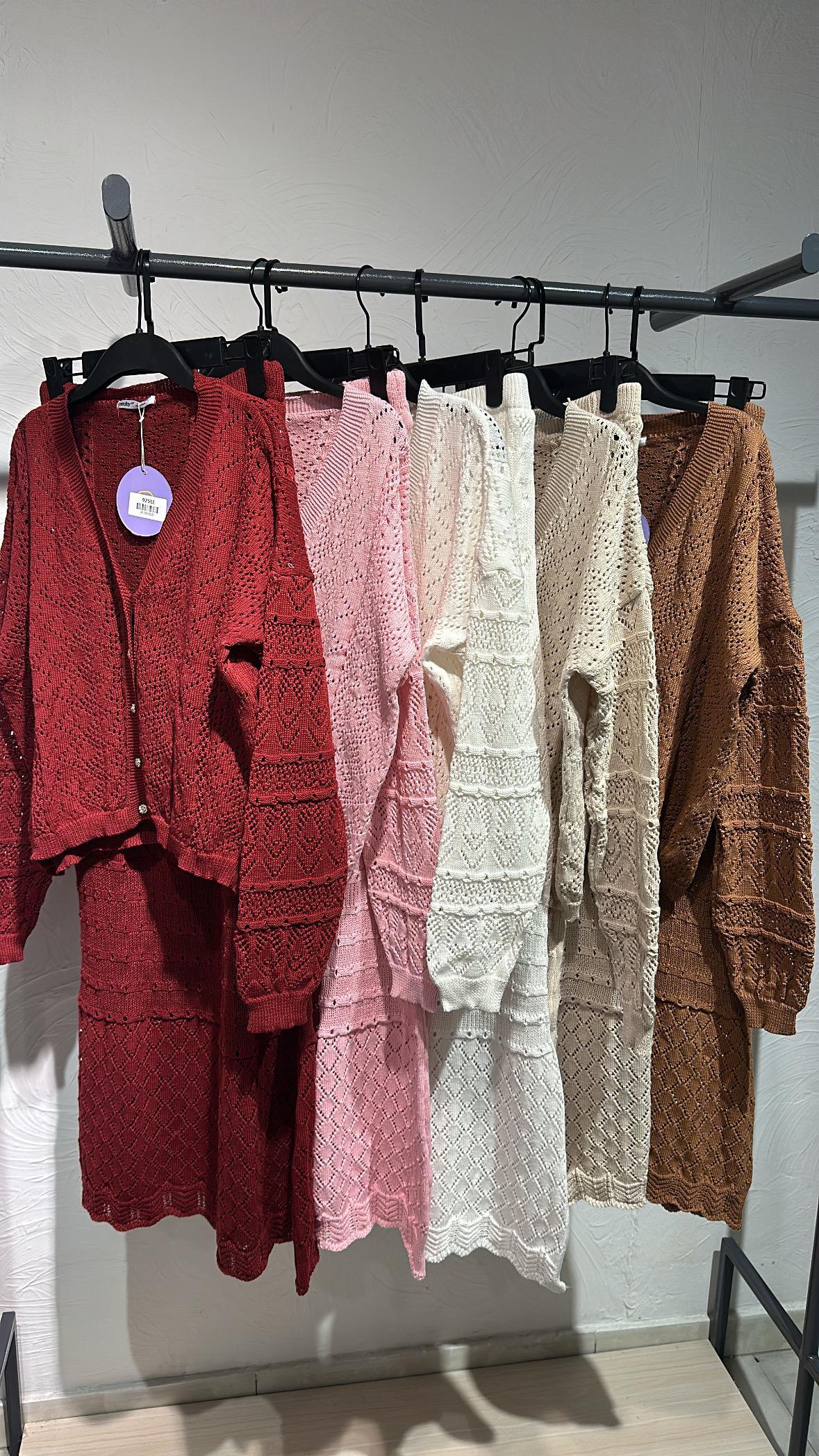 Summer knitted suit