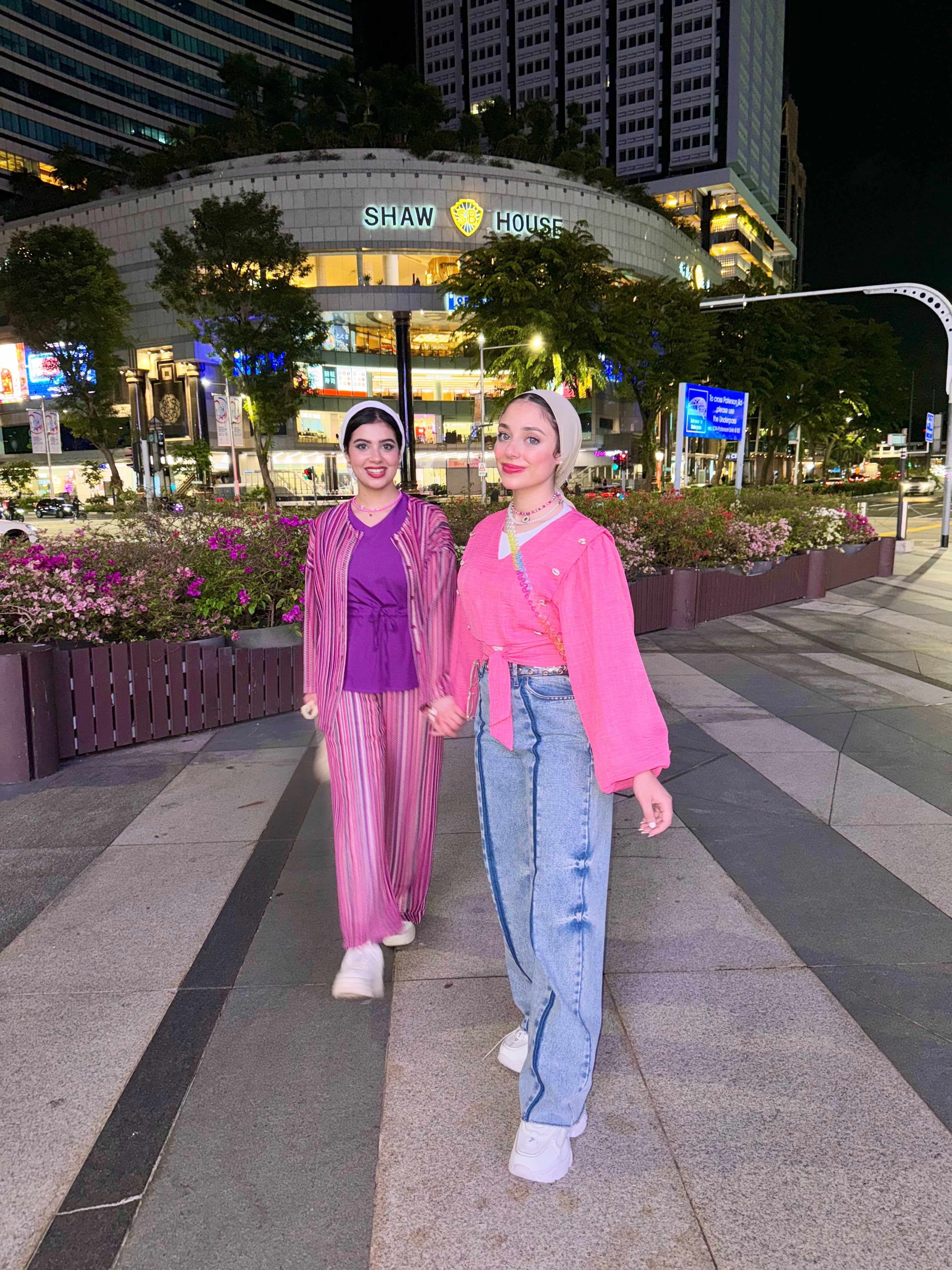 Wide leg pants